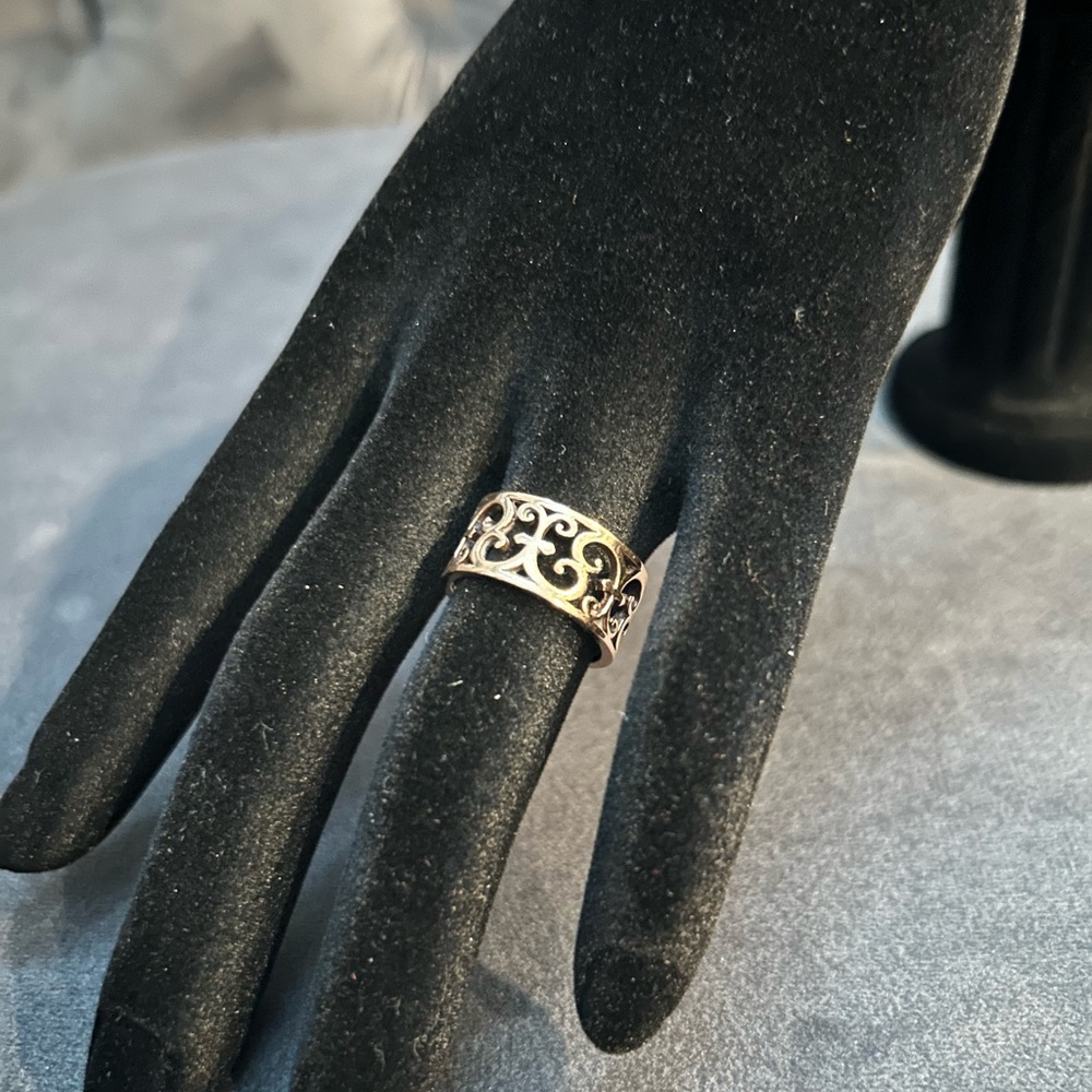 Tiffany & Co Enchant ring